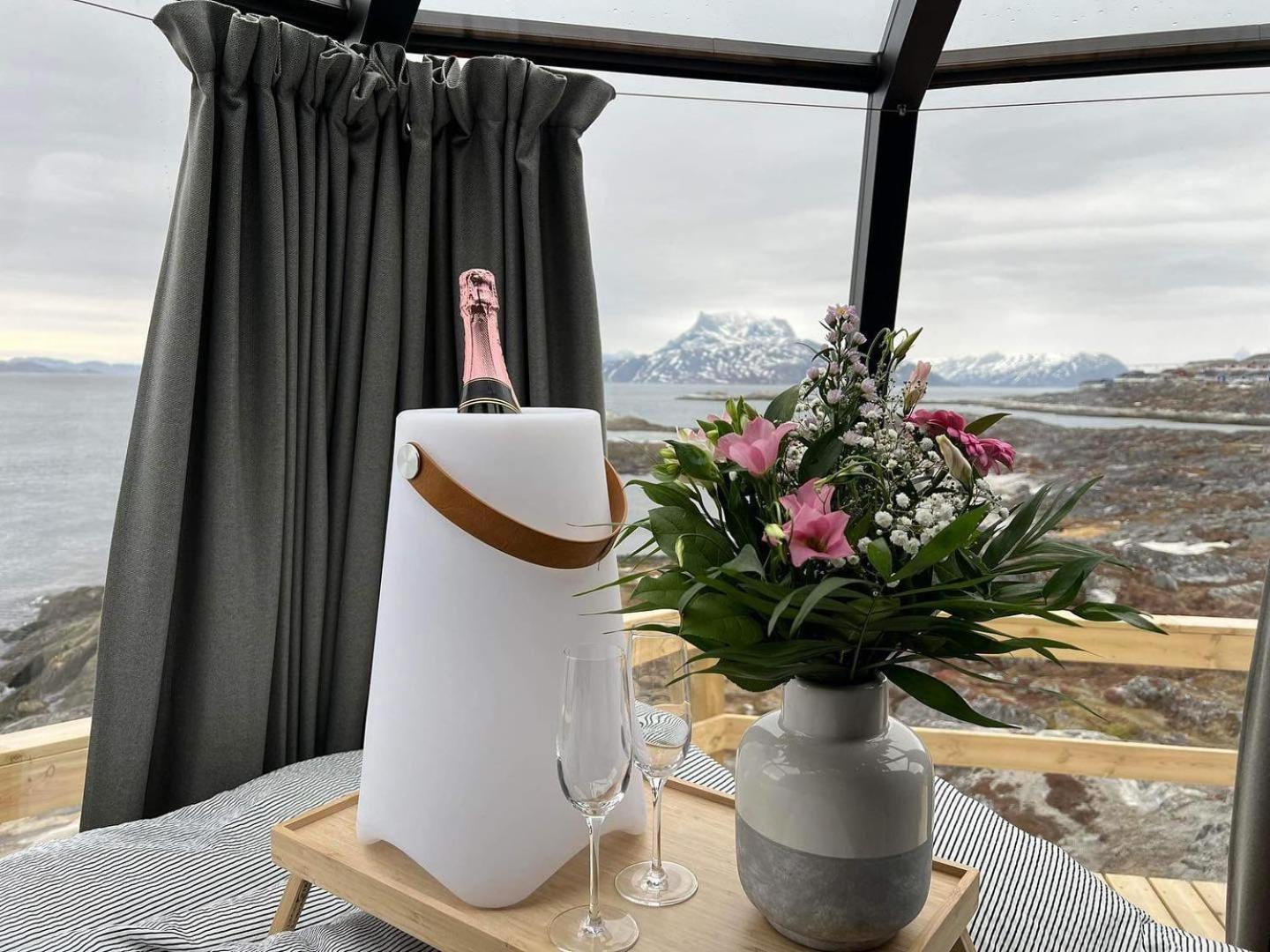 فندق Aurora Hut By Inuktravel نوك المظهر الخارجي الصورة