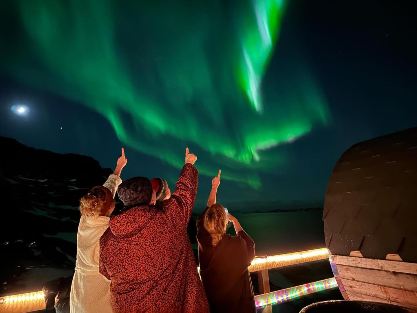 فندق Aurora Hut By Inuktravel نوك المظهر الخارجي الصورة